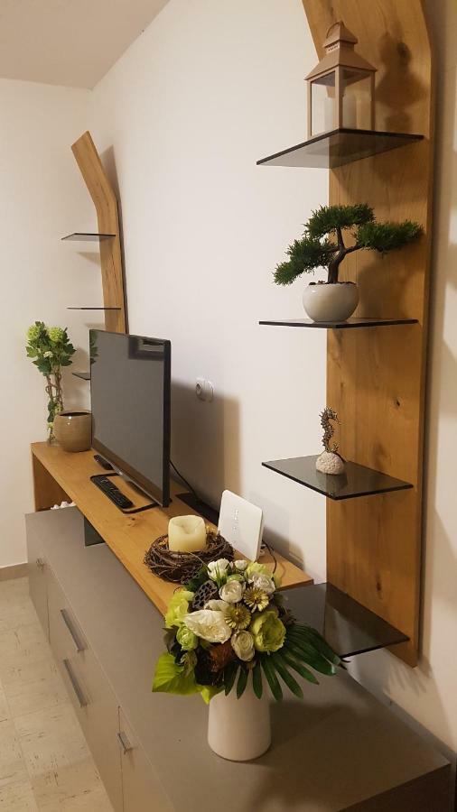 Apartment Lavanda garden Rab Town Buitenkant foto